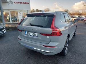 Volvo XC60 T6 PHEV PLUS BRIGHT AWD 5 - Image 2