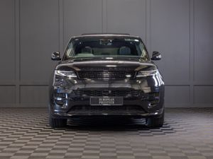 2026 Range Rover Sport P460e Dynamic SE - Image 2