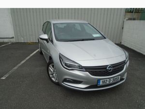 Opel Astra Hatchback, Diesel, 2018, Grey