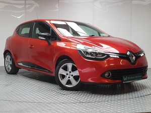 Renault Clio Hatchback, Petrol, 2014, Red