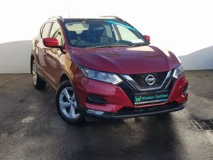 Nissan Qashqai MPV, Petrol, 2021, Red