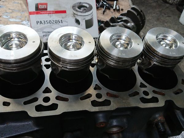 Hyundai Santa fe. Engine rebuilds