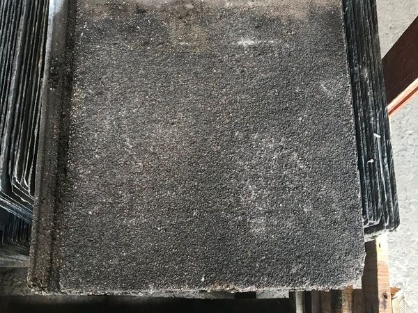 Quantity of Redland stonewald concrete roof tile