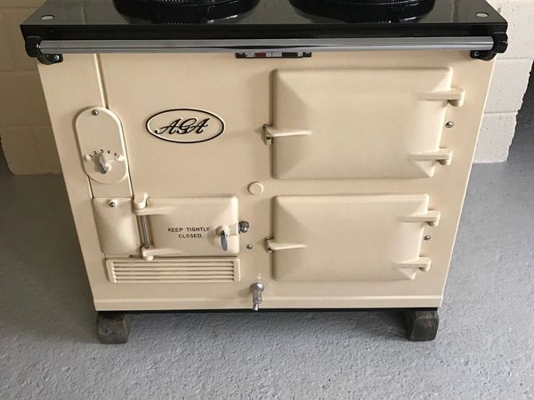 AGA cooker (completely refurbished)
