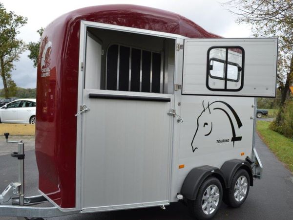 New cheval Liberte touring with saddle room