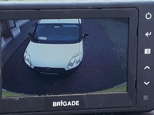 Rear view Camera with 7" colour monitor