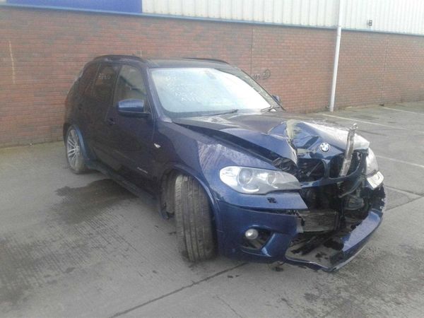 BMW X5, 2012 BREAKING FOR PARTS