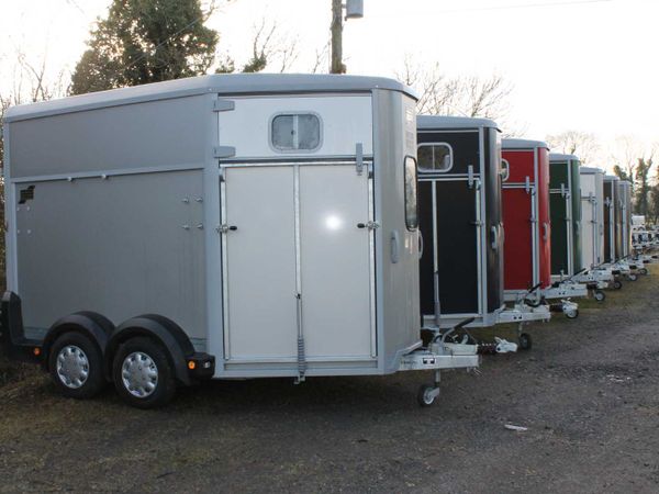 Best Deals on Ifor Williams Horseboxes