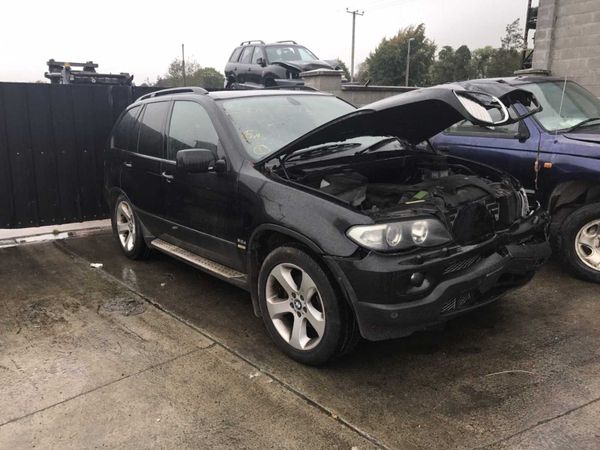 BMW X5 05 for breaking
