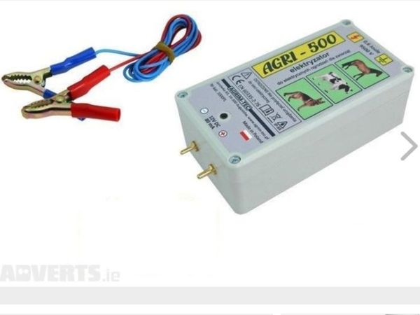 Battery fencer for up to 10km fence 10000Volts