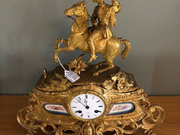Antique french guilted mantel clock