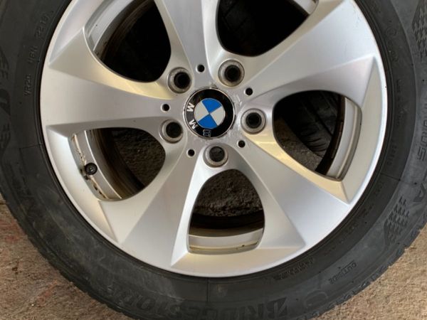 BMW 3-Series ALLOYS AND TYRES 17"