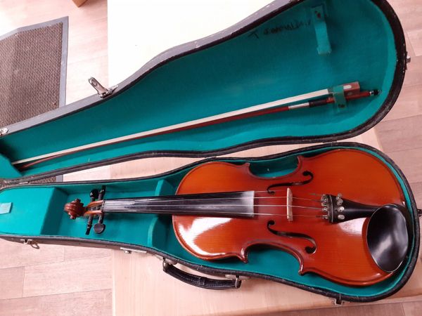Violin, old, full size (24"), with case, bow