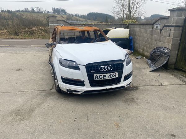 Audi Q7 for breaking