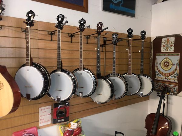 QUALITY NEW & USED BANJOS @ THE MUSIC STORE CORK