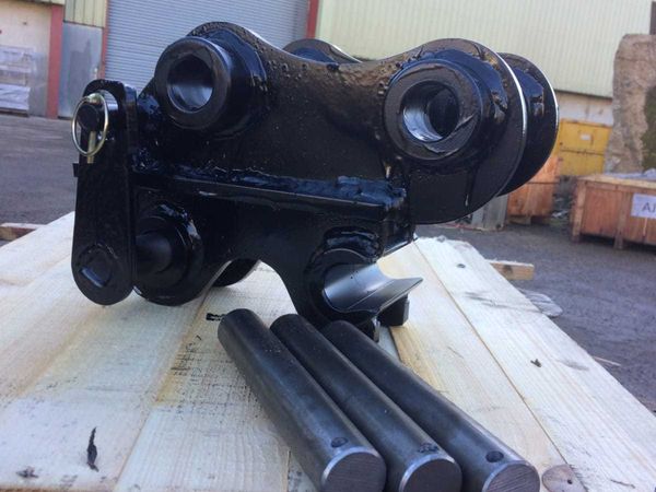 Manual excavator hitches for sale