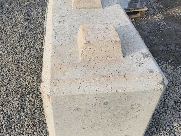 Concrete kelly ,lego blocks