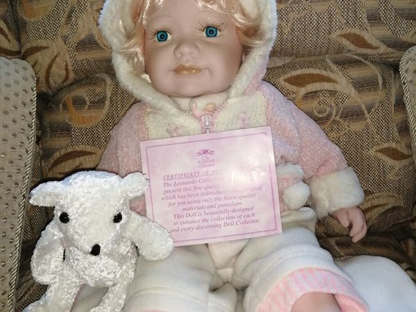 Leonardo best sale porcelain dolls