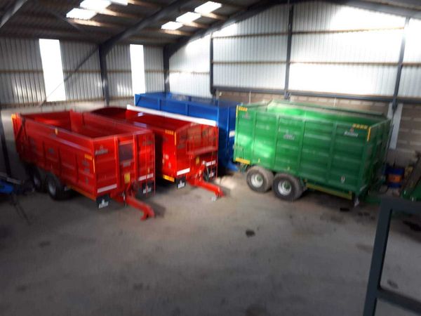 Grain trailers for hire and sale. Book now.
