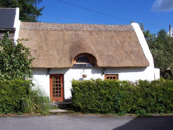 Thatched 4 pers. Cottage-vacant 26.10.-1.11.€390,-