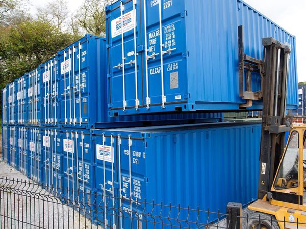 20x8 shipping container
