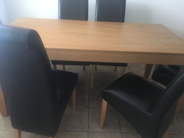 Wooden Kitchen Table and  5 Leather Chairs
