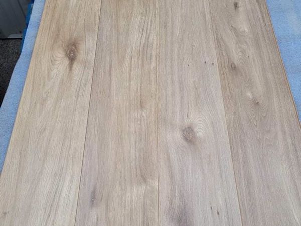 7mm mountain oak laminated floor