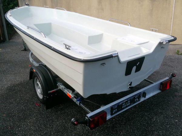 LAST IN THIS PRICE!!! NEW SET BOAT & TRAILER