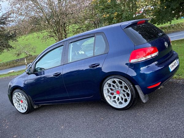 Vw golf mk6 on sale wheel centre caps