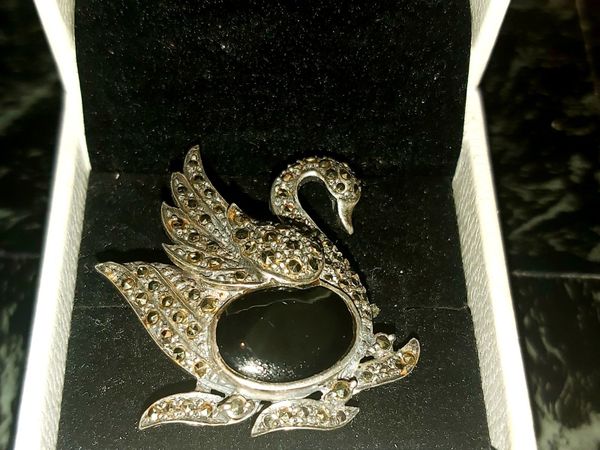 Vintage sterling silver swan