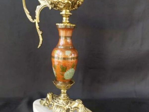 Antique striking amphora