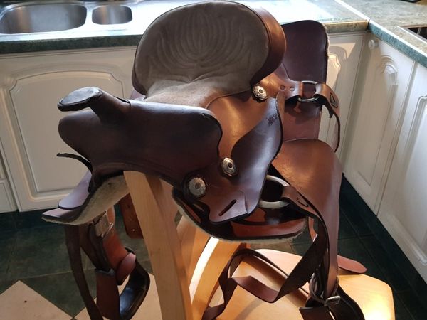 Western Saddle - excellent condition