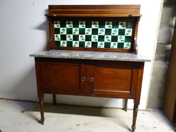 old  mahogany washstand