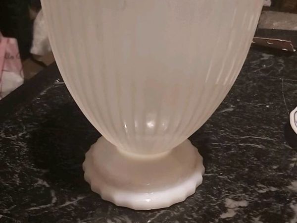 NAPCO Cleveland milky glass vase