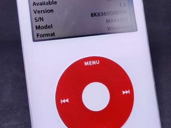 Refurbished Apple iPod Classic 30 GB U2 WHITE Enhanced 5.5 Wolfson DAC