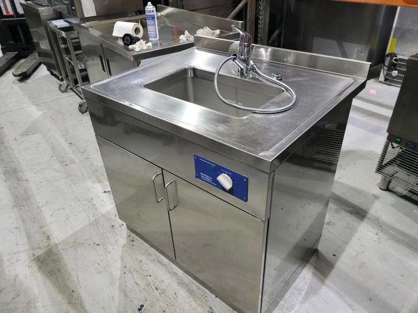 Ultra sonic cleaning sink