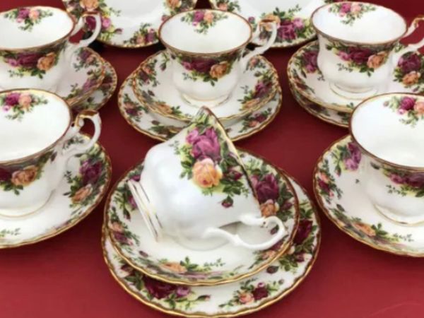 Vintage Royal Albert Old Country Rose tea set (21)