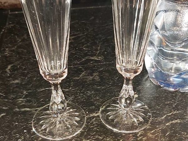 2 Stuart English champagne glasses