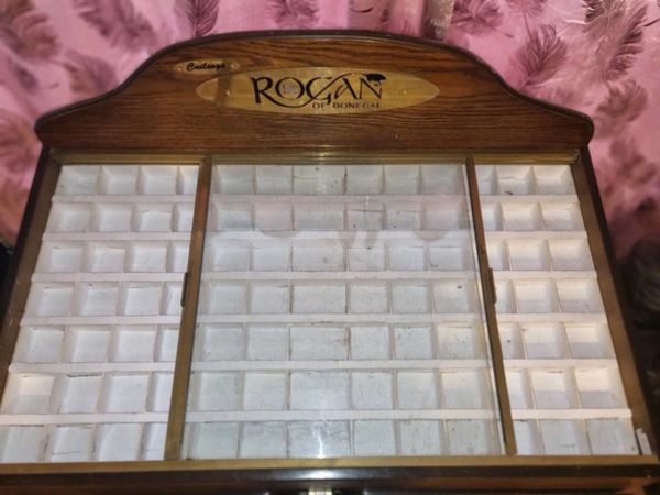 Rogan fly cabinet with drawer