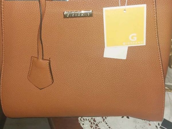 Giordano handbag new with tags Bargain