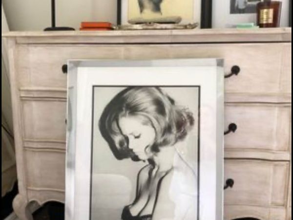 Beautiful black&white framed photo art