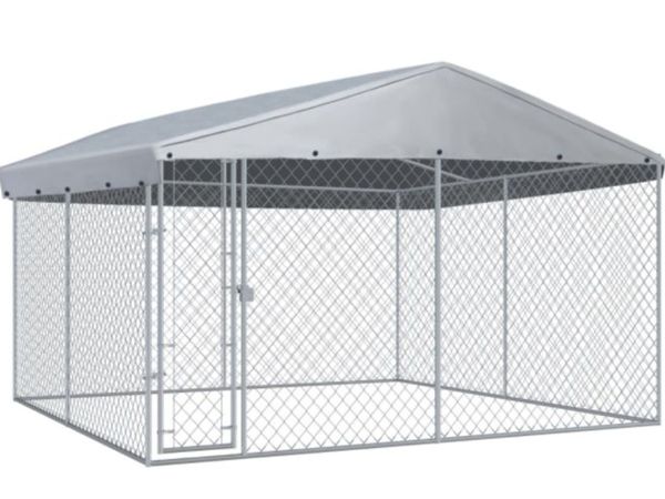 Dog run with clearance roof