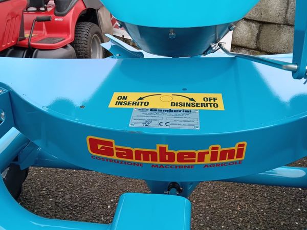 Gamberini Quad Spreader (nationwide delivery)