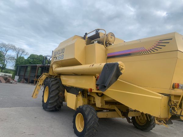 tx 62 new holland combine harvester for sale