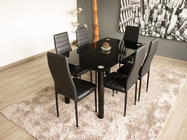 New black dining table +6 chairs