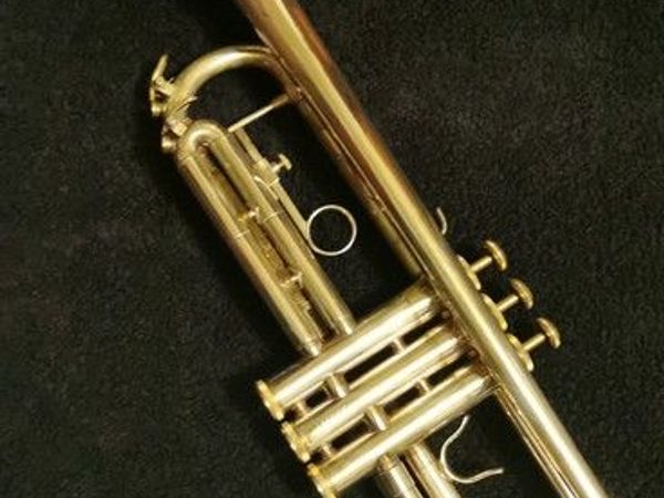 Bach TR-300 Trumpet