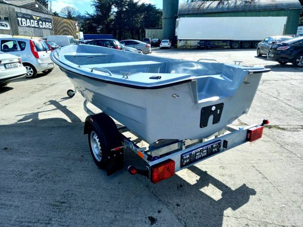 LAST IN THAT PRICE!!! NEW BOAT & NEW TRAILER