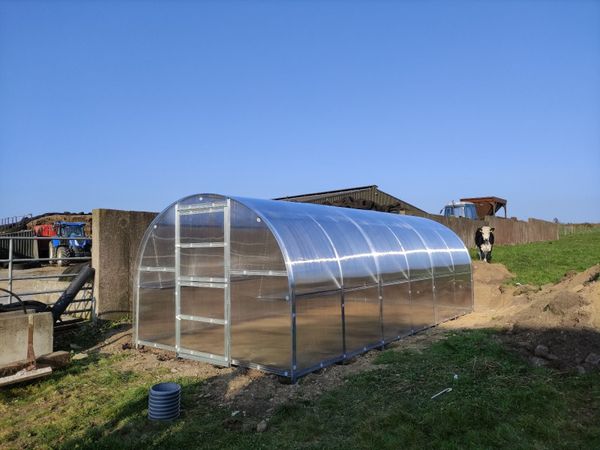 ARC Greenhouse tunnel with Polycarbonate sheeting