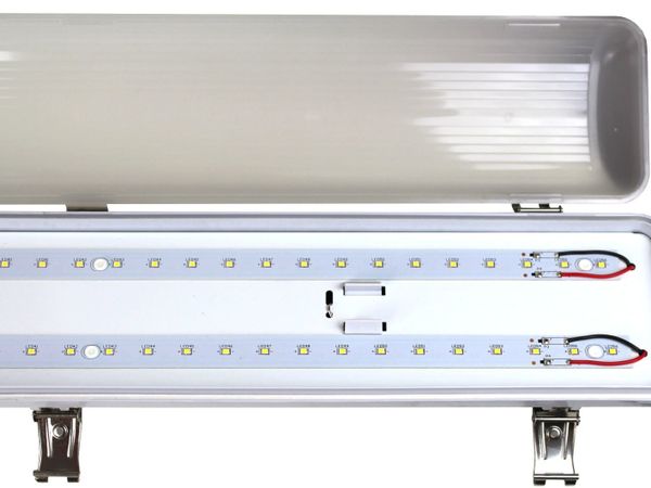 New 5ft Twin 60w LED Lights Non-Corrosive IP65