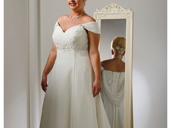 Plus size Wedding dress as seen size 20